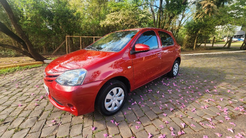 TOYOTA ETIOS HB X 2014/2015 FERNANDO AUTOMÓVEIS | REVENDA DE CARROS ARROIO DO MEIO ARROIO DO MEIO / Carros no Vale