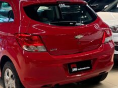CHEVROLET ONIX 1.0 LT 2015/2015 JM AUTOMÓVEIS VENÂNCIO AIRES / Carros no Vale