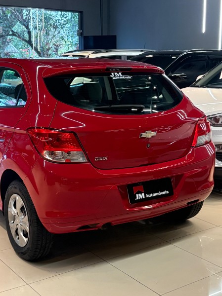 CHEVROLET ONIX 1.0 LT 2015/2015 JM AUTOMÓVEIS VENÂNCIO AIRES / Carros no Vale