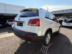 KIA SORENTO 2.4 16V 4X2 AUT. /2013 AR MULTIMARCAS VENÂNCIO AIRES / Carros no Vale
