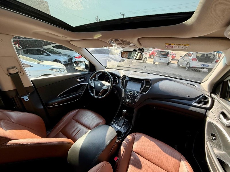 HYUNDAI GRAND SANTA FÉ 3.3 V6 4X4 7 LUGARES /2014 AR MULTIMARCAS VENÂNCIO AIRES / Carros no Vale HYUNDAI GRAND SANTA FÉ 3.3 V6 4X4 7 LUGARES /2014 AR MULTIMARCAS VENÂNCIO AIRES / Carros no Vale
