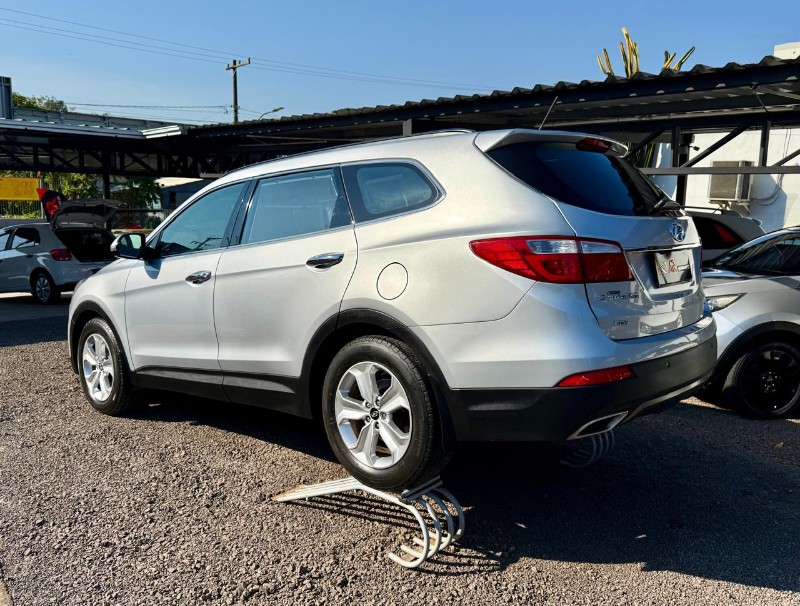 HYUNDAI GRAND SANTA FÉ 3.3 V6 4X4 7 LUGARES /2014 AR MULTIMARCAS VENÂNCIO AIRES / Carros no Vale HYUNDAI GRAND SANTA FÉ 3.3 V6 4X4 7 LUGARES /2014 AR MULTIMARCAS VENÂNCIO AIRES / Carros no Vale