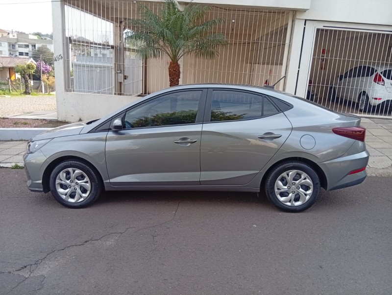 HYUNDAI HB20S 1.0 COMFORT 2023/2024 ALTERNATIVA VEÍCULOS LAJEADO / Carros no Vale