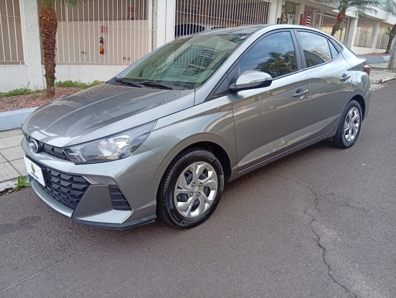 HYUNDAI HB20S 1.0 COMFORT 2023/2024 ALTERNATIVA VEÍCULOS LAJEADO / Carros no Vale