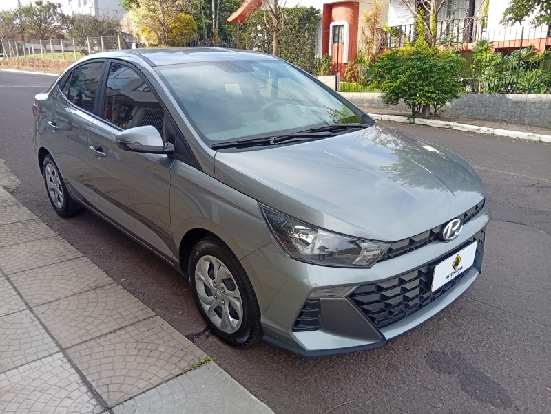 HYUNDAI HB20S 1.0 COMFORT 2023/2024 ALTERNATIVA VEÍCULOS LAJEADO / Carros no Vale