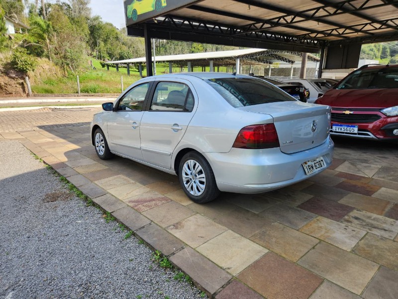 VOLKSWAGEN VOYAGE 1.0 2010/2011 TS VEÍCULOS ANTA GORDA / Carros no Vale