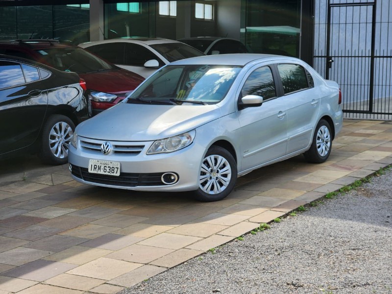 VOLKSWAGEN VOYAGE 1.0 2010/2011 TS VEÍCULOS ANTA GORDA / Carros no Vale