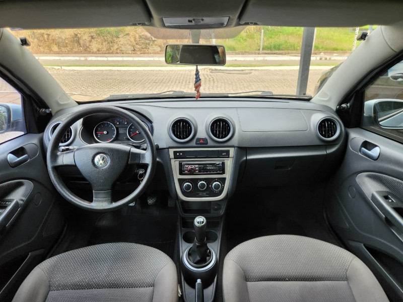 VOLKSWAGEN VOYAGE 1.0 2010/2011 TS VEÍCULOS ANTA GORDA / Carros no Vale