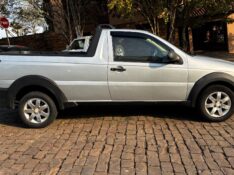 FIAT STRADA WORKING 1.4 MPI FIRE FLEX 8V CS 2015/2016 COMPLETO VEÍCULOS GUAPORÉ / Carros no Vale