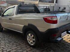 FIAT STRADA WORKING 1.4 MPI FIRE FLEX 8V CS 2015/2016 COMPLETO VEÍCULOS GUAPORÉ / Carros no Vale