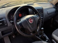 FIAT STRADA WORKING 1.4 MPI FIRE FLEX 8V CS 2015/2016 COMPLETO VEÍCULOS GUAPORÉ / Carros no Vale