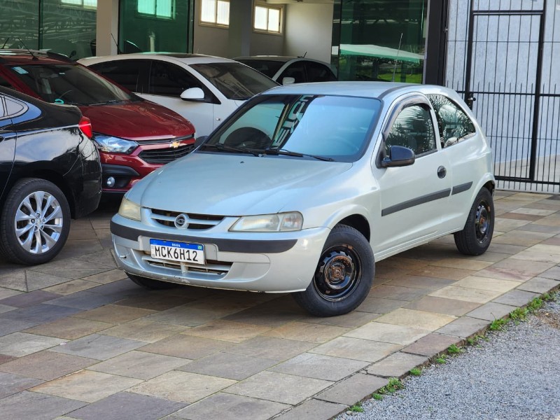 CHEVROLET CELTA 1.0 2002/2002 TS VEÍCULOS ANTA GORDA / Carros no Vale