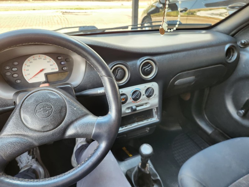 CHEVROLET CELTA 1.0 2002/2002 TS VEÍCULOS ANTA GORDA / Carros no Vale