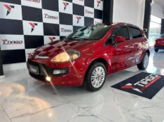 FIAT PUNTO 1.4 ATTRACTIVE 8V 2014/2014 TIAGO AUTOMÓVEIS VENÂNCIO AIRES / Carros no Vale