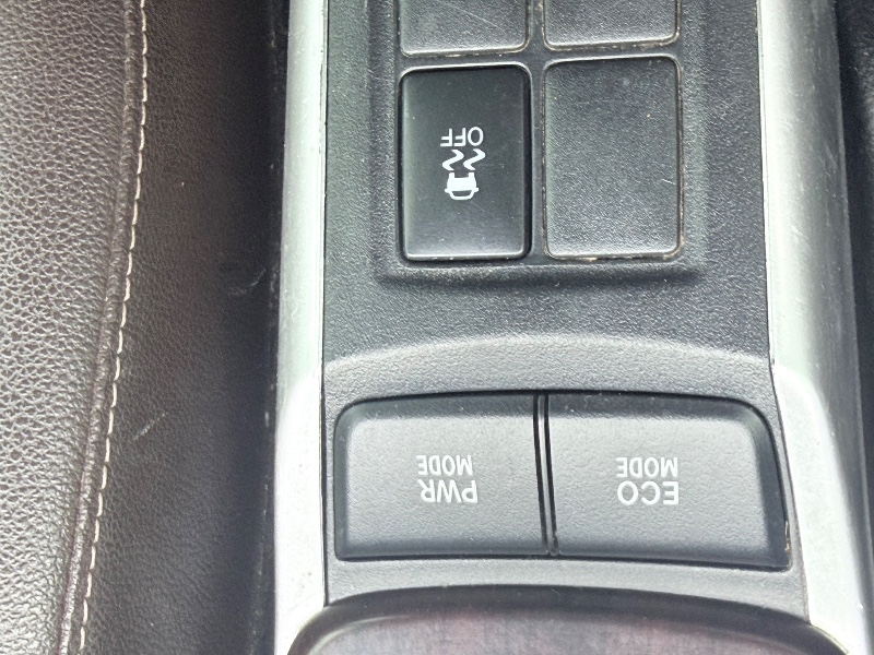 TOYOTA HILUX SW4 2.7 SRV 4X2 16V 7 LUGARES 2019/2019 ELY AUTOMÓVEIS LAJEADO / Carros no Vale TOYOTA HILUX SW4 2.7 SRV 4X2 16V 7 LUGARES 2019/2019 ELY AUTOMÓVEIS LAJEADO / Carros no Vale