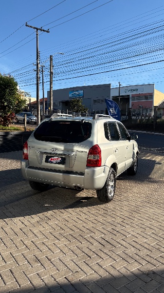HYUNDAI TUCSON 1.6 16V T-GDI GASOLINA GLS 2013/2013 NEURI VEÍCULOS LAJEADO / Carros no Vale HYUNDAI TUCSON 1.6 16V T-GDI GASOLINA GLS 2013/2013 NEURI VEÍCULOS LAJEADO / Carros no Vale