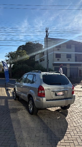 HYUNDAI TUCSON 1.6 16V T-GDI GASOLINA GLS 2013/2013 NEURI VEÍCULOS LAJEADO / Carros no Vale HYUNDAI TUCSON 1.6 16V T-GDI GASOLINA GLS 2013/2013 NEURI VEÍCULOS LAJEADO / Carros no Vale
