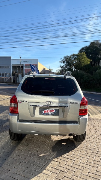 HYUNDAI TUCSON 1.6 16V T-GDI GASOLINA GLS 2013/2013 NEURI VEÍCULOS LAJEADO / Carros no Vale HYUNDAI TUCSON 1.6 16V T-GDI GASOLINA GLS 2013/2013 NEURI VEÍCULOS LAJEADO / Carros no Vale