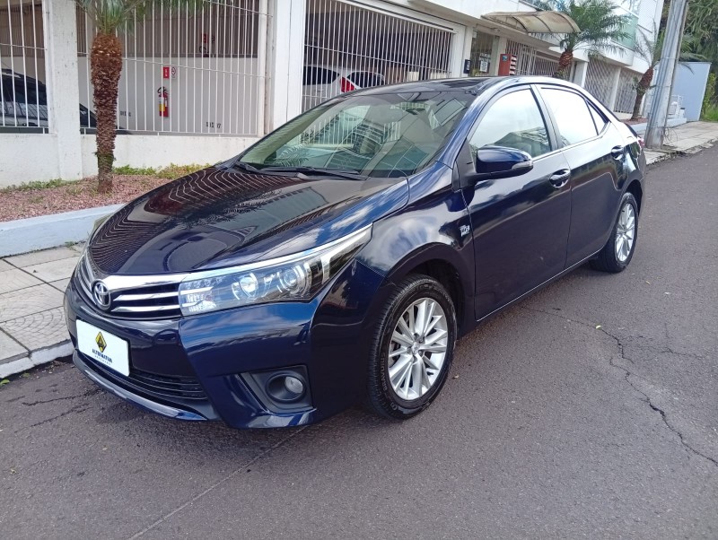 TOYOTA COROLLA ALTISFLEX 2015/2016 ALTERNATIVA VEÍCULOS LAJEADO / Carros no Vale