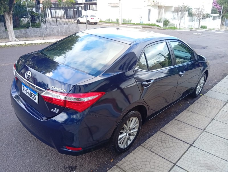 TOYOTA COROLLA ALTISFLEX 2015/2016 ALTERNATIVA VEÍCULOS LAJEADO / Carros no Vale