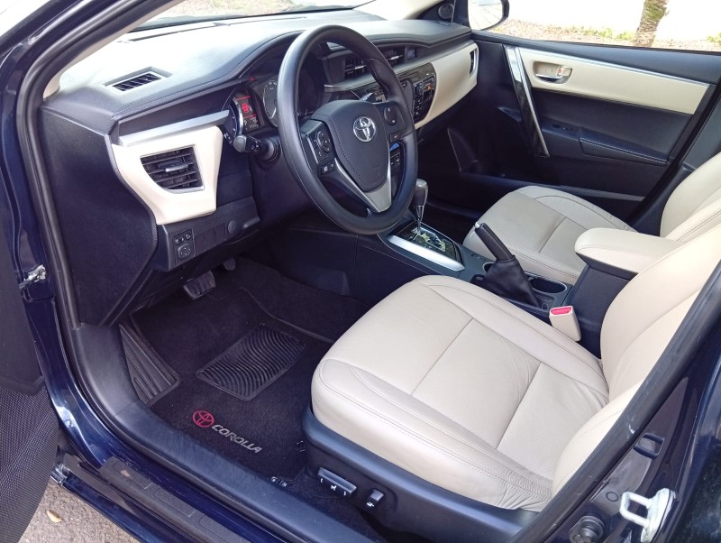 TOYOTA COROLLA ALTISFLEX 2015/2016 ALTERNATIVA VEÍCULOS LAJEADO / Carros no Vale