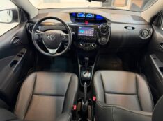 TOYOTA ETIOS CROSS 1.5 16V FLEX 4P AUTOMÁTICO 2018/2018 LUCAS AUTOMÓVEIS BOM RETIRO DO SUL / Carros no Vale