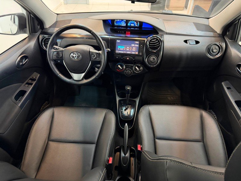 TOYOTA ETIOS CROSS 1.5 16V FLEX 4P AUTOMÁTICO 2018/2018 LUCAS AUTOMÓVEIS BOM RETIRO DO SUL / Carros no Vale