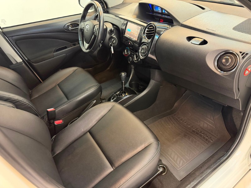TOYOTA ETIOS CROSS 1.5 16V FLEX 4P AUTOMÁTICO 2018/2018 LUCAS AUTOMÓVEIS BOM RETIRO DO SUL / Carros no Vale