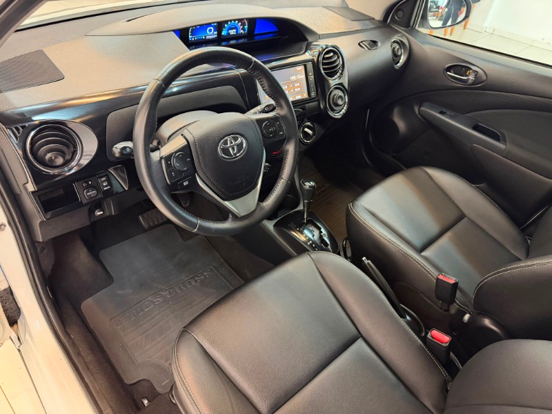 TOYOTA ETIOS CROSS 1.5 16V FLEX 4P AUTOMÁTICO 2018/2018 LUCAS AUTOMÓVEIS BOM RETIRO DO SUL / Carros no Vale
