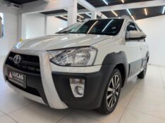 TOYOTA ETIOS CROSS 1.5 16V FLEX 4P AUTOMÁTICO 2018/2018 LUCAS AUTOMÓVEIS BOM RETIRO DO SUL / Carros no Vale