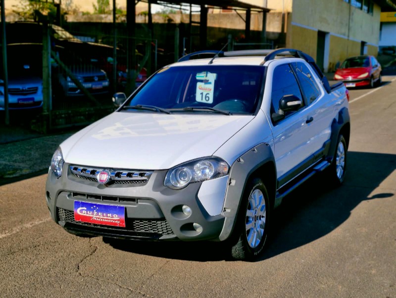 FIAT STRADA ADVENTURE 1.8/ 1.8 LOCKER FLEX CD 2016/2016 CRUZEIRO MULTIMARCAS CRUZEIRO DO SUL / Carros no Vale