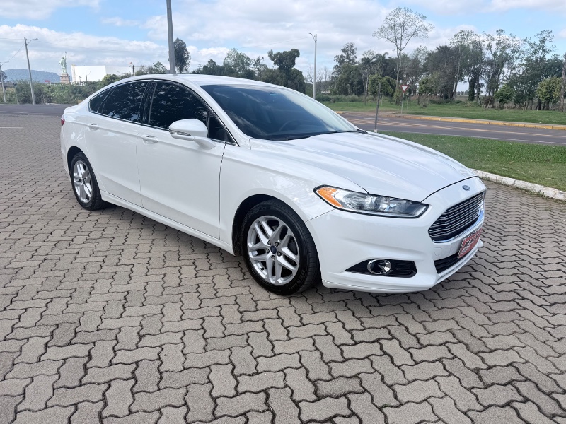 FORD FUSION 2.5 16V 175CV AUT 2016/2016 ELY AUTOMÓVEIS LAJEADO / Carros no Vale