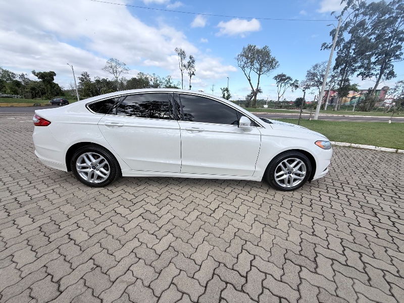 FORD FUSION 2.5 16V 175CV AUT 2016/2016 ELY AUTOMÓVEIS LAJEADO / Carros no Vale