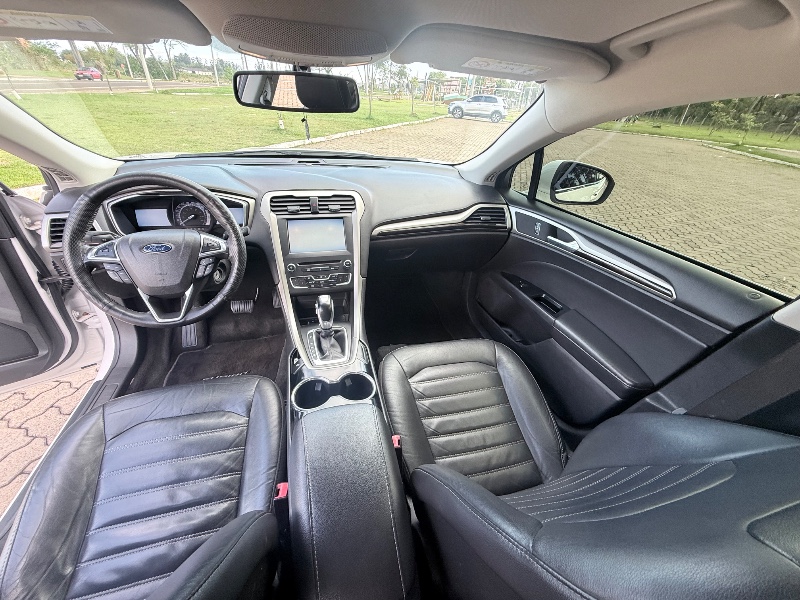 FORD FUSION 2.5 16V 175CV AUT 2016/2016 ELY AUTOMÓVEIS LAJEADO / Carros no Vale
