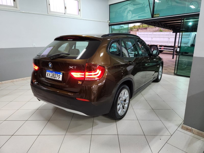 BMW X1 SDRIVE 18I 2.0 16V 4X2 AUT. 2011/2011 TS VEÍCULOS ANTA GORDA / Carros no Vale