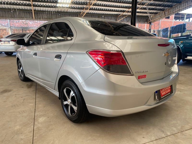 CHEVROLET PRISMA 1.0 JOYE 2018/2019 LAVENDA VEÍCULOS ARROIO DO MEIO / Carros no Vale