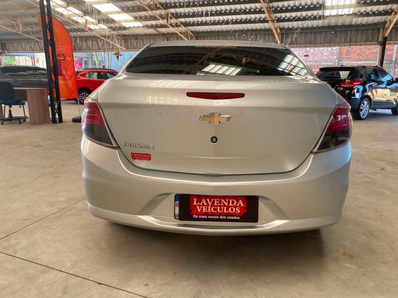 CHEVROLET PRISMA 1.0 JOYE 2018/2019 LAVENDA VEÍCULOS ARROIO DO MEIO / Carros no Vale