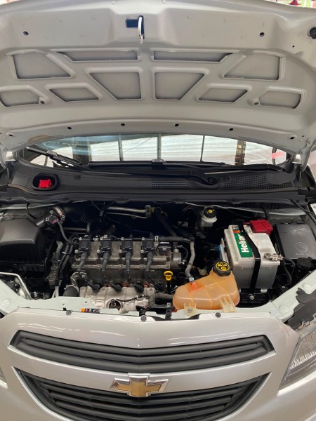 CHEVROLET PRISMA 1.0 JOYE 2018/2019 LAVENDA VEÍCULOS ARROIO DO MEIO / Carros no Vale