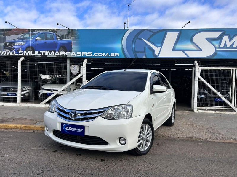 TOYOTA ETIOS XS 1.5 FLEX 16V 5P MEC. 2014/2014 LS MULTIMARCAS VENÂNCIO AIRES / Carros no Vale