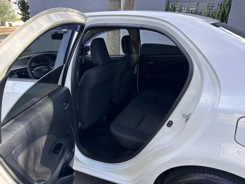 TOYOTA ETIOS XS 1.5 FLEX 16V 5P MEC. 2014/2014 LS MULTIMARCAS VENÂNCIO AIRES / Carros no Vale