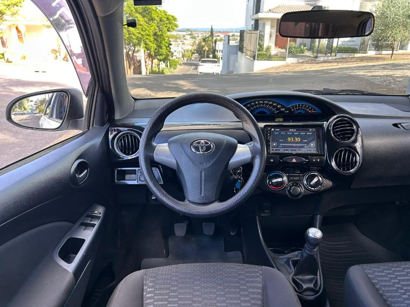TOYOTA ETIOS XS 1.5 FLEX 16V 5P MEC. 2014/2014 LS MULTIMARCAS VENÂNCIO AIRES / Carros no Vale