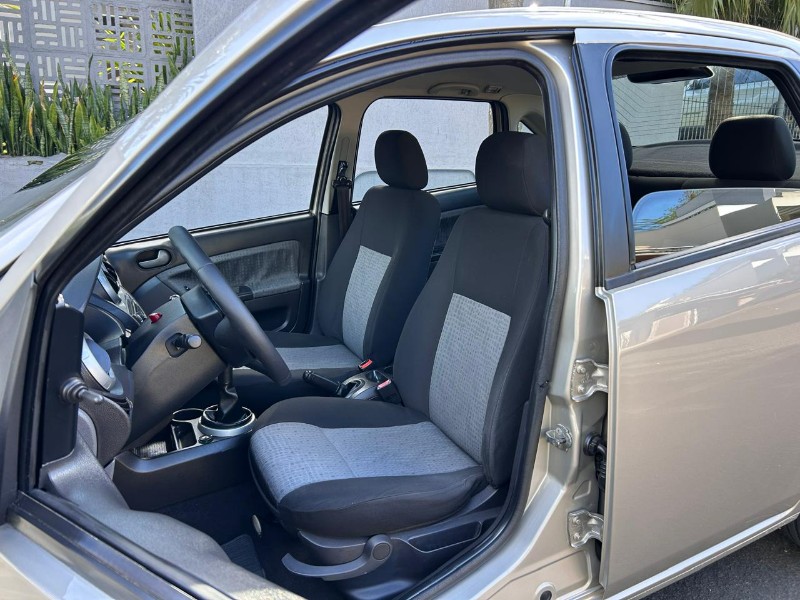 FORD FIESTA SEDAN 1.6 8V FLEX 2011/2011 LS MULTIMARCAS VENÂNCIO AIRES / Carros no Vale