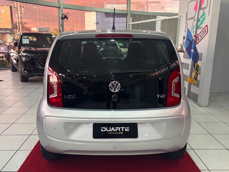 VOLKSWAGEN UP! 1.0 TSI HIGH UP 12V FLEX 4P MANUAL 2015/2016 DUARTE VEÍCULOS PORTO ALEGRE / Carros no Vale