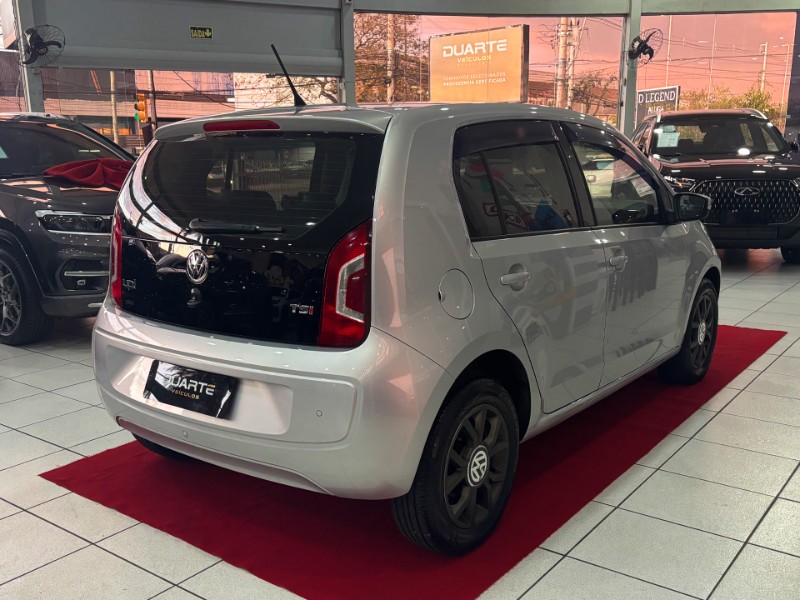 VOLKSWAGEN UP! 1.0 TSI HIGH UP 12V FLEX 4P MANUAL 2015/2016 DUARTE VEÍCULOS PORTO ALEGRE / Carros no Vale