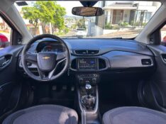 CHEVROLET ONIX HATCH LT 1.0 8V FLEXPOWER 5P MEC. 2013/2013 LS MULTIMARCAS VENÂNCIO AIRES / Carros no Vale