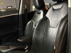 JEEP COMPASS 2.0 16V LONGITUDE 2016/2017 JM AUTOMÓVEIS VENÂNCIO AIRES / Carros no Vale