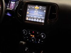 JEEP COMPASS 2.0 16V LONGITUDE 2016/2017 JM AUTOMÓVEIS VENÂNCIO AIRES / Carros no Vale
