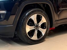 JEEP COMPASS 2.0 16V LONGITUDE 2016/2017 JM AUTOMÓVEIS VENÂNCIO AIRES / Carros no Vale