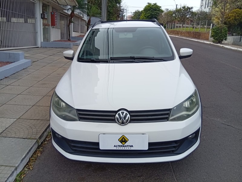 VOLKSWAGEN SAVEIRO 1.6 CE 2014/2015 ALTERNATIVA VEÍCULOS LAJEADO / Carros no Vale