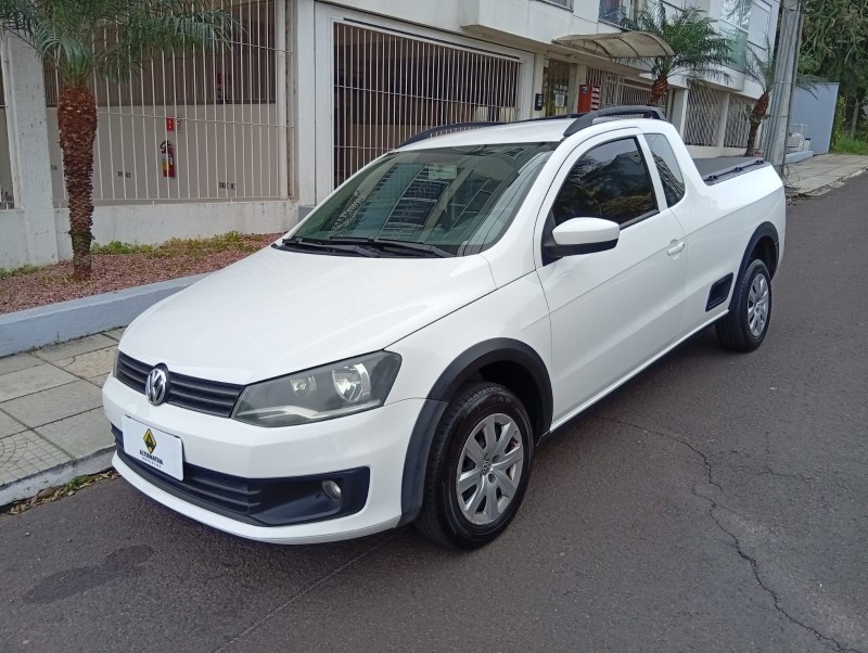 VOLKSWAGEN SAVEIRO 1.6 CE 2014/2015 ALTERNATIVA VEÍCULOS LAJEADO / Carros no Vale